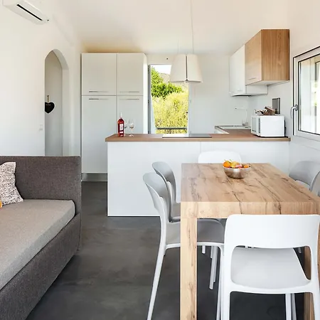 Sardegna E - 3* Όλμπια